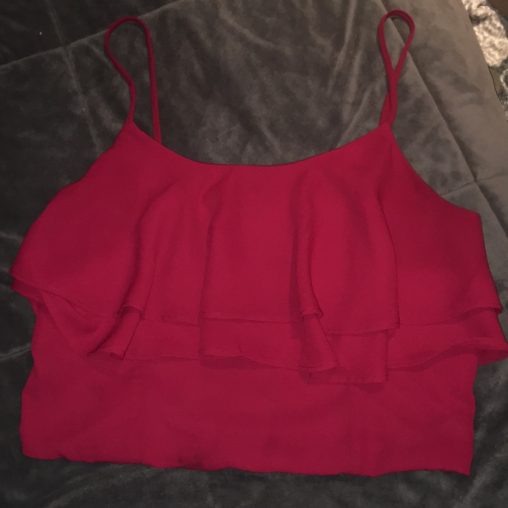 maroon crop top